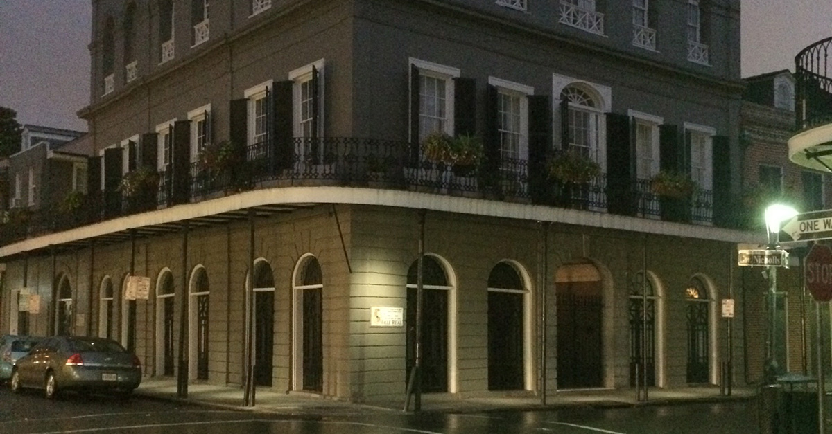 The Story Behind The Lalaurie Mansion New Orleans Will Freak